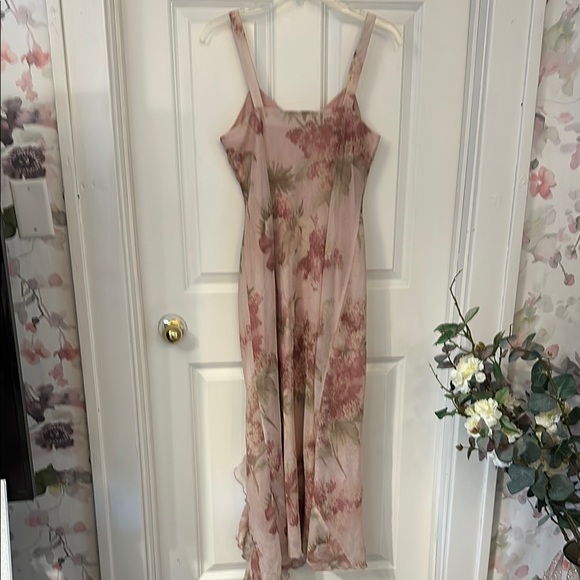 Floral Pink Maxi Dress - Picture 3 of 5